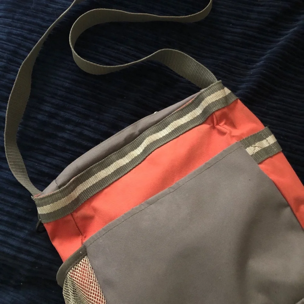 🐾- 🐾Pet Bag tote w/Bowls